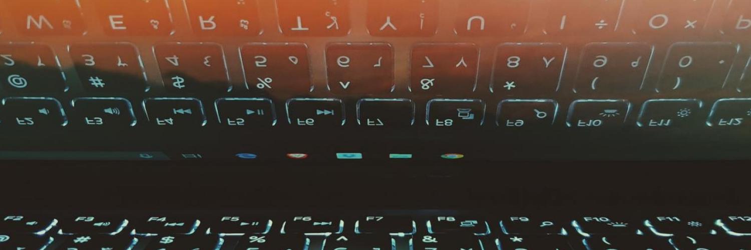 Keyboard light with sunset screen